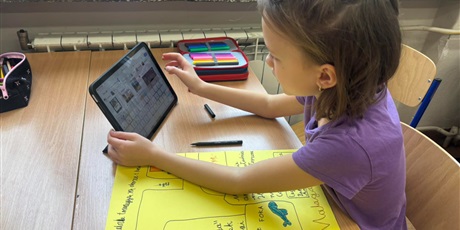 Powiększ grafikę: 3b-w-ramach-innowacji-pedagogicznej-mali-podroznicy-686772.jpg