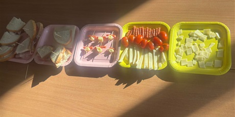 Powiększ grafikę: 3b-w-ramach-innowacji-pedagogicznej-mali-podroznicy-686781.jpg