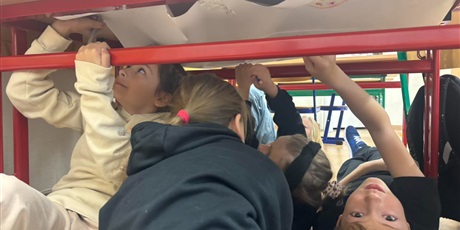 Powiększ grafikę: 3b-w-ramach-innowacji-pedagogicznej-mali-podroznicy-686789.jpg