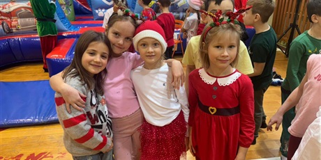 Powiększ grafikę: 5-grudnia-2025-r-uczniowie-klas-1-3-665251.jpg