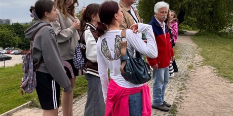 Powiększ grafikę: 6b-na-wczorajszej-wycieczce-z-przewodnikiem-621297.jpg