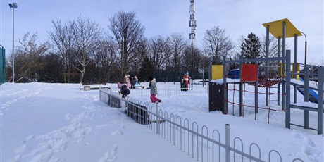 Powiększ grafikę: druga-polowa-lutego-w-naszej-swietlicy-byla-pelna-energii-i-tworczej-radosci-681026.jpg