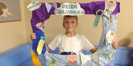 Powiększ grafikę: dzien-chlopaka-w-naszej-swietlicy-644168.jpg