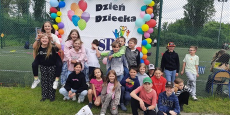 Powiększ grafikę: dzien-dziecka-w-naszej-szkole-621500.jpg