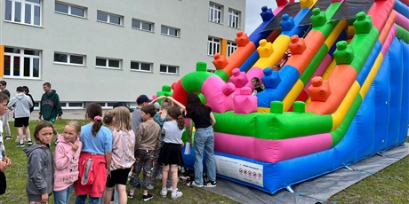 Powiększ grafikę: dzien-dziecka-w-naszej-szkole-621543.jpg