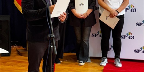 Powiększ grafikę: dzien-edukacji-narodowej-2025-nasze-szkolne-oscary-648500.jpg