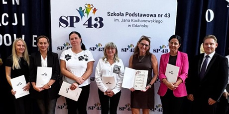 Powiększ grafikę: dzien-edukacji-narodowej-2025-nasze-szkolne-oscary-648502.jpg