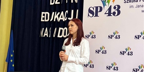 Powiększ grafikę: dzien-edukacji-narodowej-2025-nasze-szkolne-oscary-648503.jpg