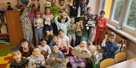 Powiększ grafikę: dzien-pluszowego-misia-660975.jpg