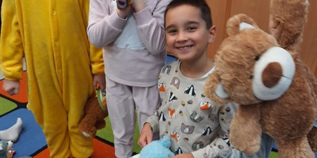 Powiększ grafikę: dzien-pluszowego-misia-660989.jpg