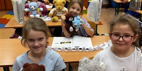 Powiększ grafikę: dzien-pluszowego-misia-660990.jpg