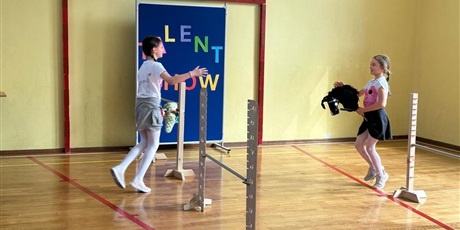 Powiększ grafikę: dzis-w-naszej-szkole-odbyl-sie-talent-show-2025-611282.jpg