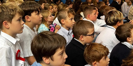 Powiększ grafikę: dzis-w-naszej-szkole-odbyl-sie-uroczysty-apel-z-okazji-narodowego-swieta-niepodleglosci-655622.jpg