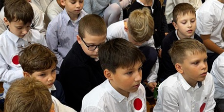 Powiększ grafikę: dzis-w-naszej-szkole-odbyl-sie-uroczysty-apel-z-okazji-narodowego-swieta-niepodleglosci-655625.jpg