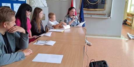 Powiększ grafikę: dzis-w-naszej-szkole-odbyla-sie-14-edycja-narodowego-czytania-2025-638622.jpg
