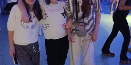 Powiększ grafikę: dzis-w-naszej-szkole-odbyla-sie-dyskoteka-andrzejkowa-660917.jpg