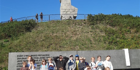 Powiększ grafikę: dzisiaj-klasa-iiia-wybrala-sie-na-westerplatte-554570.jpg