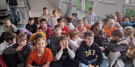 Powiększ grafikę: dzisiaj-obchodzilismy-w-szkole-dzien-tumbo-657809.jpg