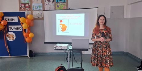 Powiększ grafikę: dzisiaj-obchodzilismy-w-szkole-dzien-tumbo-657811.jpg