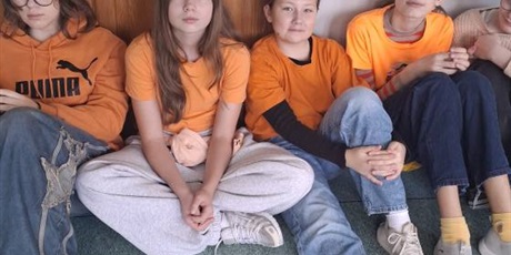 Powiększ grafikę: dzisiaj-obchodzilismy-w-szkole-dzien-tumbo-657815.jpg