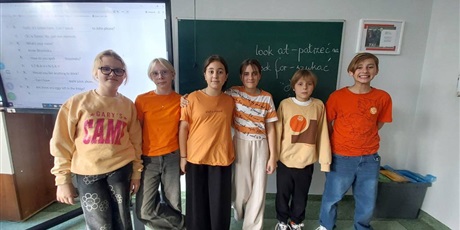 Powiększ grafikę: dzisiaj-obchodzilismy-w-szkole-dzien-tumbo-657816.jpg