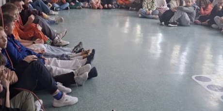 Powiększ grafikę: dzisiaj-obchodzilismy-w-szkole-dzien-tumbo-657820.jpg