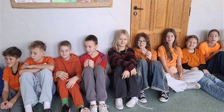 Powiększ grafikę: dzisiaj-obchodzilismy-w-szkole-dzien-tumbo-657821.jpg