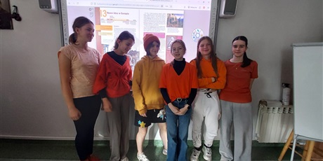 Powiększ grafikę: dzisiaj-obchodzilismy-w-szkole-dzien-tumbo-657830.jpg