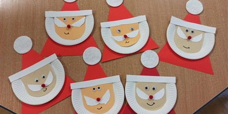 Powiększ grafikę: grudzien-w-naszej-swietlicy-byl-pelen-pracy-radosci-i-wspolnego-dzialania-671320.jpg