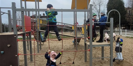 Powiększ grafikę: grudzien-w-naszej-swietlicy-byl-pelen-pracy-radosci-i-wspolnego-dzialania-671322.jpg