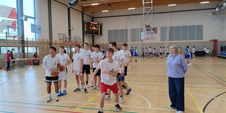 Powiększ grafikę: igrzyska-mlodziezy-koszykowka-681051.jpg