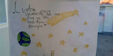 Powiększ grafikę: jedynie-dzieci-wiedza-czego-szukaja-odparl-maly-ksiaze-681219.jpg