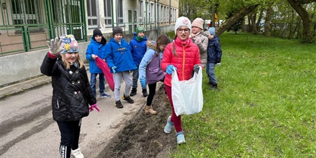 Powiększ grafikę: kazdego-roku-22-kwietnia-w-polsce-obchodzony-jest-swiatowy-dzien-ziemi-528046.jpg