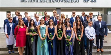 Kilka ujęć z balu 8 klasy. Fot. p. M. Huta