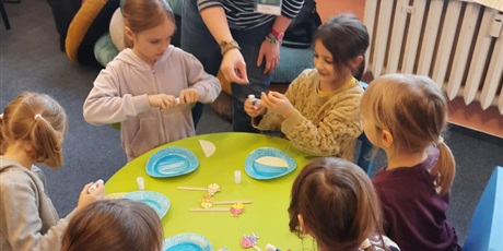 Powiększ grafikę: klasa-1b-657676.jpg