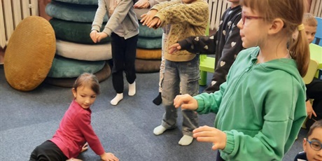 Powiększ grafikę: klasa-1b-657686.jpg