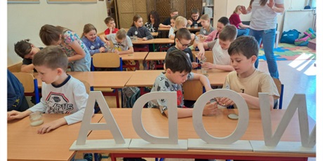 Powiększ grafikę: klasa-2a-614260.jpg