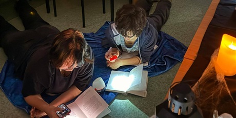 Powiększ grafikę: klasa-8b-660959.jpg