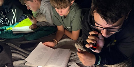 Powiększ grafikę: klasa-8b-660967.jpg