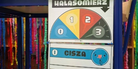 Powiększ grafikę: kolorowy-potwor-w-bibliotece-644101.jpg