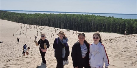 Powiększ grafikę: korzystajac-z-pieknej-wiosennej-aury-635310.jpg