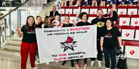 Powiększ grafikę: nasz-szkolny-zespol-zajal-iv-miejsce-na-mistrzostwach-polski-2024-w-cheerleadingu-sportowym-527997.jpg