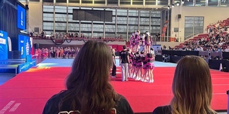 Powiększ grafikę: nasz-zespol-emotion-cheerleaders-686743.jpg