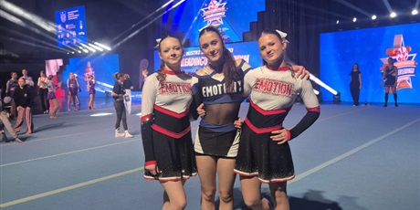 Powiększ grafikę: nasz-zespol-emotion-cheerleaders-686744.jpg