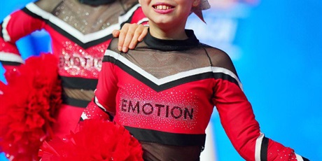 Powiększ grafikę: nasz-zespol-emotion-cheerleaders-686753.jpg