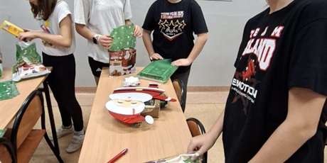 Powiększ grafikę: pomagamy-z-potrzeby-serca-nie-tylko-od-swieta-664960.jpg