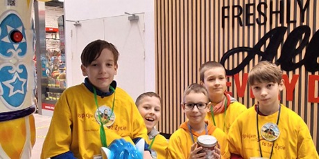 Powiększ grafikę: poranna-kwesta-w-e-leclerc-ruszyla-664984.jpg