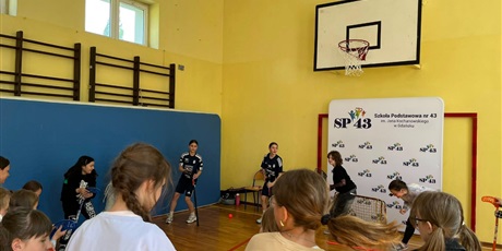 Powiększ grafikę: spotkanie-ze-znanymi-sportowcami-623288.jpg