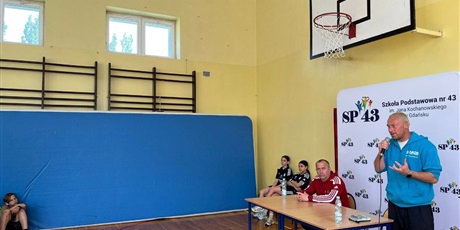 Powiększ grafikę: spotkanie-ze-znanymi-sportowcami-623305.jpg