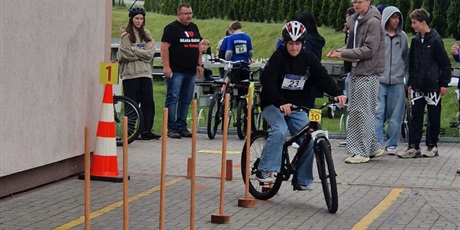 Powiększ grafikę: sukces-naszych-uczniow-w-finale-wojewodzkim-brd-618846.jpg